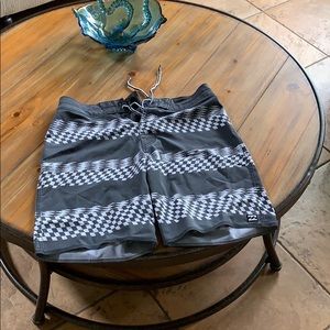 Billabong Mens boardshort Size 30